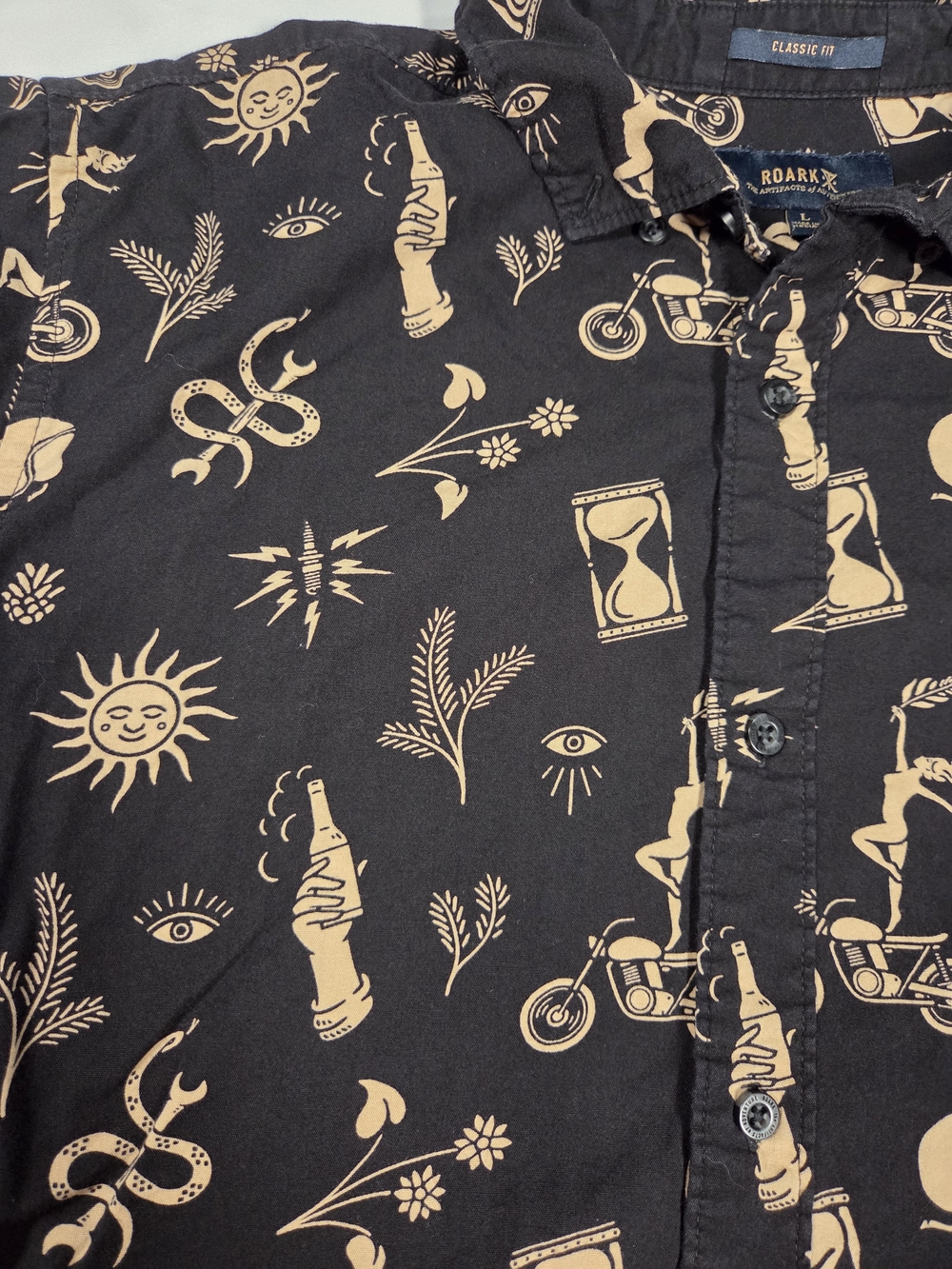 Roark Black Short-Sleeve Button-Down with Beige Icon Print - Picture 3 of 9